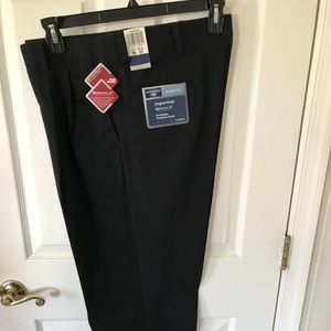 Dockers new black Khaki. 36W, 32L